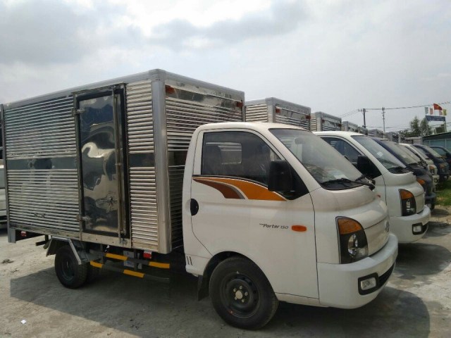 New Porter 150 xe tải hyundai 1.5 tấn H150 thùng kín
